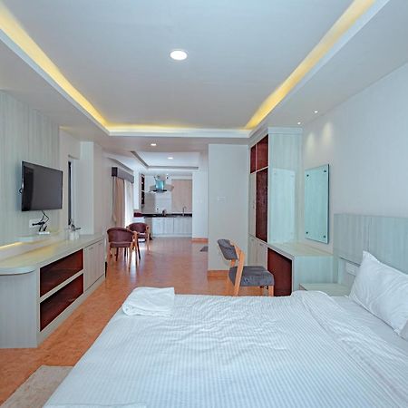 Appartamento Poms Penthouse Pokhara Esterno foto