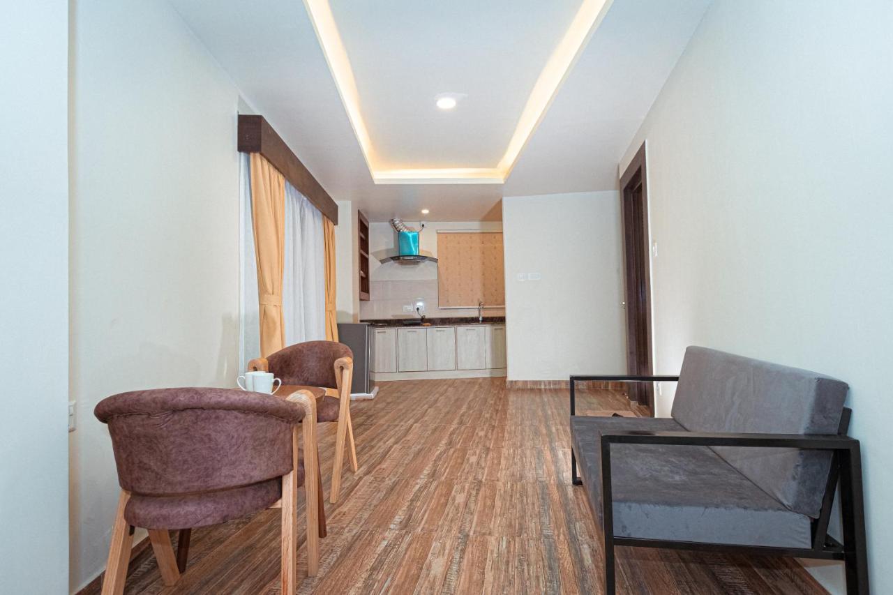 Appartamento Poms Penthouse Pokhara Esterno foto